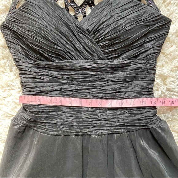 Ignite Evenings | Black Midi Length Embellished Sweetheart Formal Dress Size 10 - Picture 14 of 16